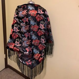 Vintage rectangular Japanese print fringe shawl
